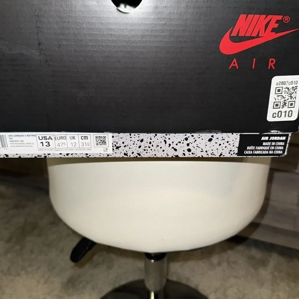 Air Jordan 5 Gray Green Sneakers
